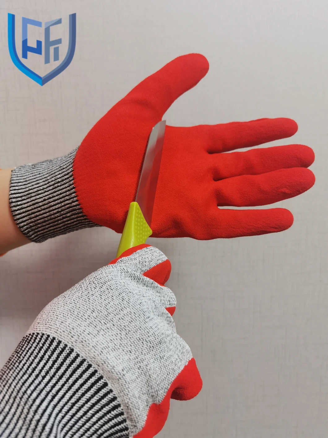 High Quality 13 Gauge Hppe Cut Resistant Palm Coating Nitrile Sandy Safety Work Hand Gloves